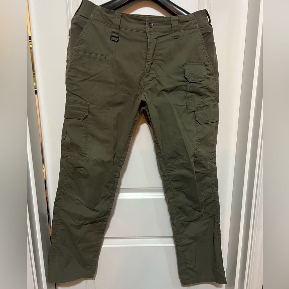 5.11 Tactical Cargo ABR PRO pants, men’s size 34x32, green